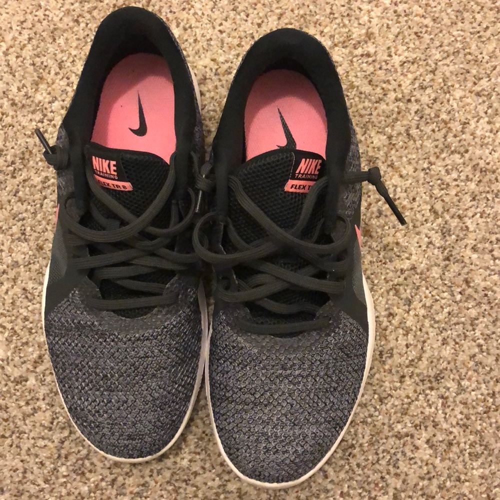 Women’s Nike shoes